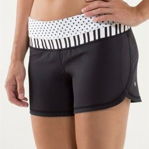 Lululemon Groovy Run Short 4-way Stretch, 6